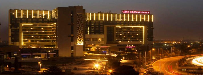 Crowne Plaza - Greater Noida 01.jpg